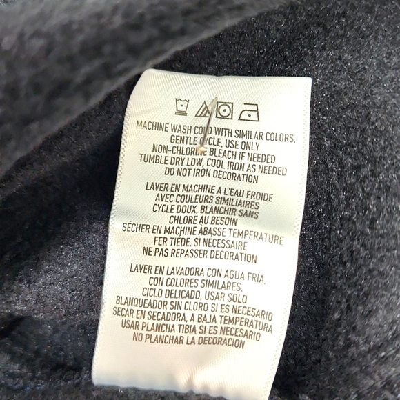 SPYDER SWEATER WITH HOODIE, 2 ZIPPER POCKETS IN THE FRONT, SIZE MEDIUM (M) - Picture 12 of 12